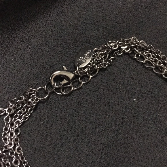 NWOT short length necklace in clear,pearl,&black - Picture 3 of 4